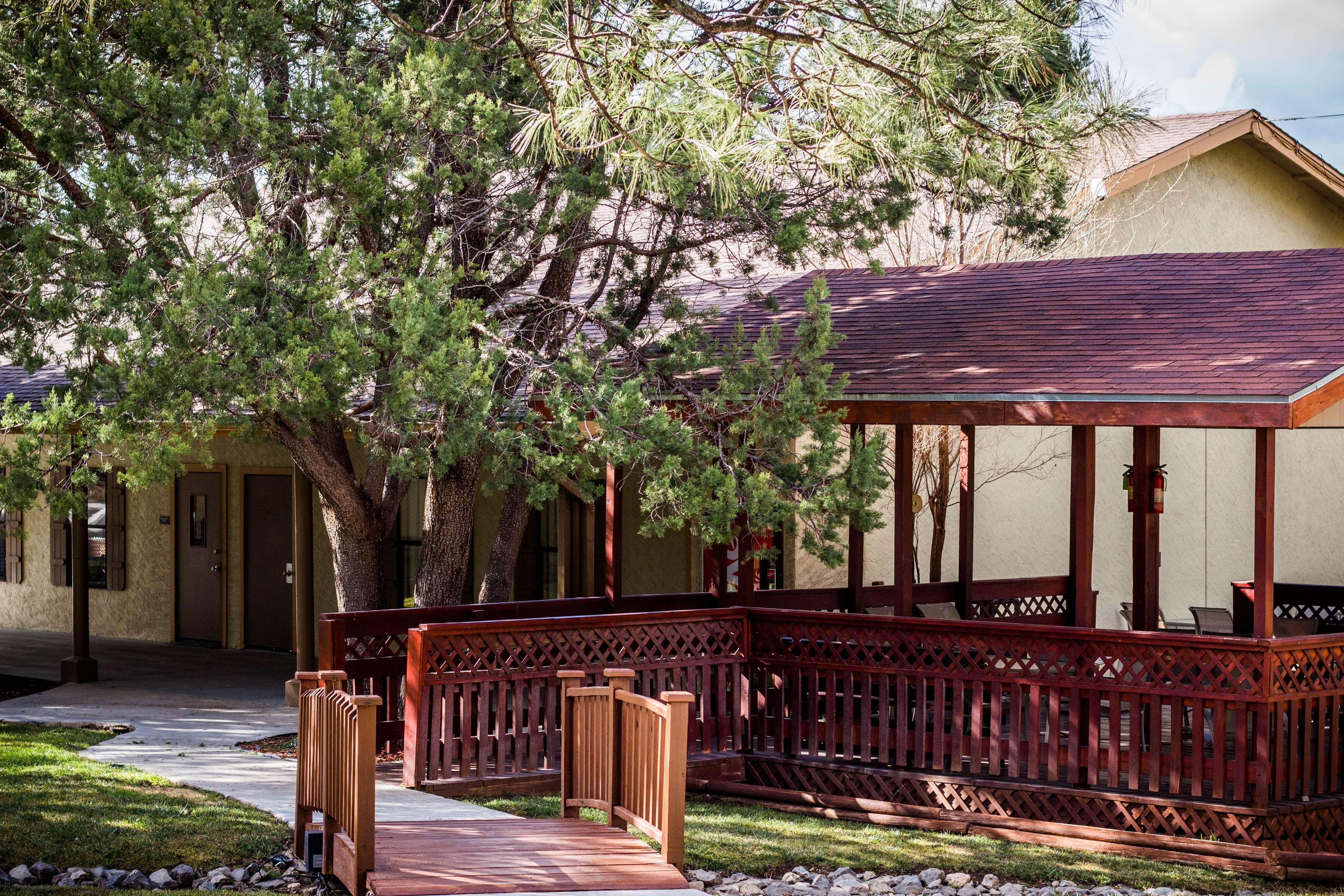 Ruidoso Downs Best Western Pine Springs Inn מראה חיצוני תמונה
